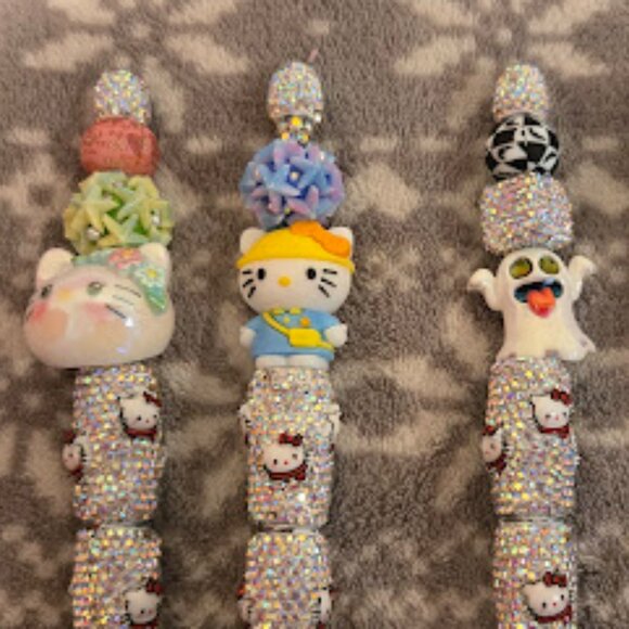 HELLO KITTY INK PENS YOUR CHOICE 11$ EA OR 2 FOR 20$ - Picture 1 of 4